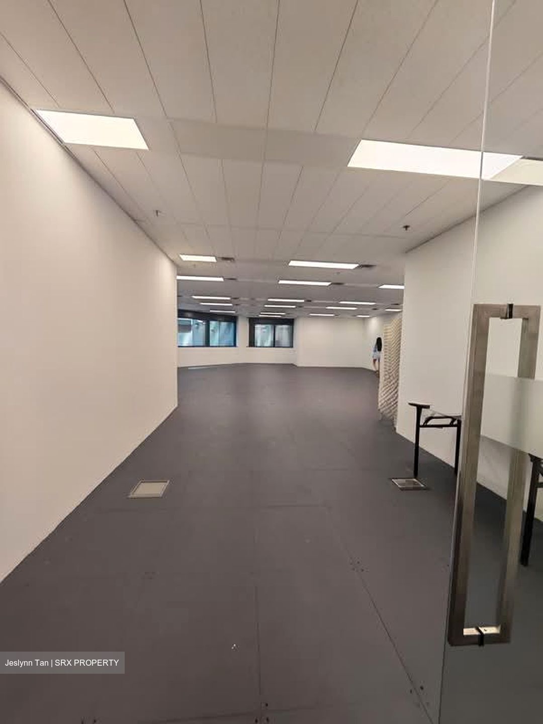 Robinson 77 (D1), Office #570505661